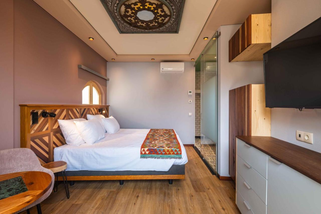 Origens Boutique – Adults Only *