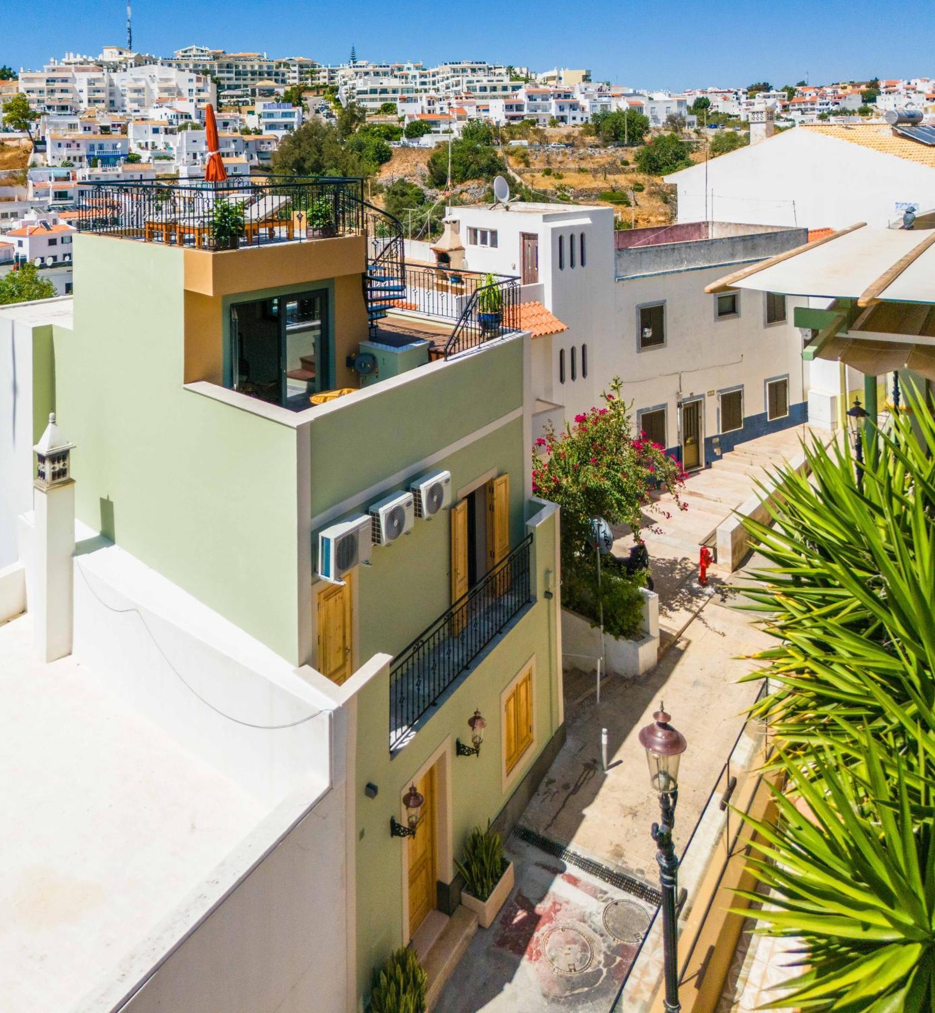 Origens Boutique – Adults Only